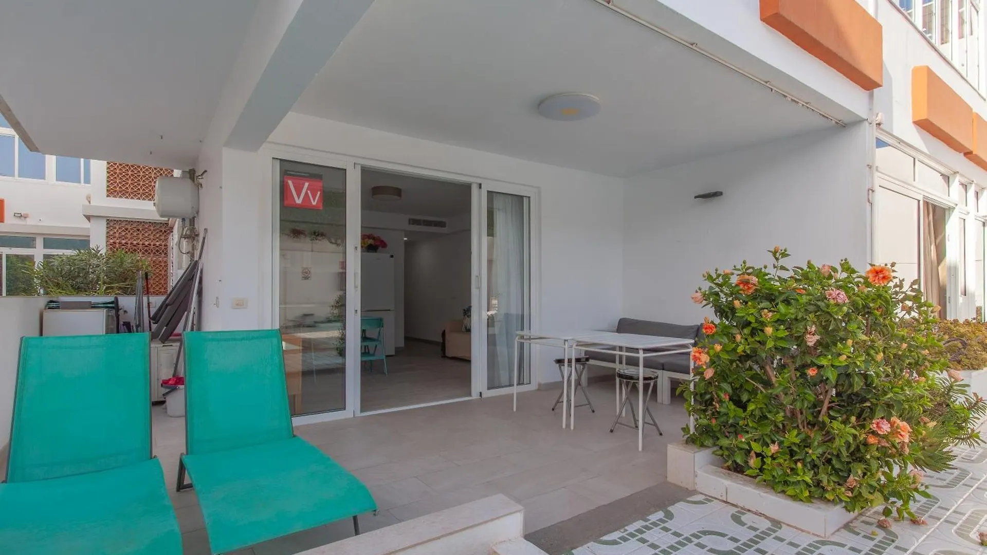 Apartamento Con Terraza Y Piscina En Playa Del Ing Playa del Ingles  Playa del Ingles (Gran Canaria)