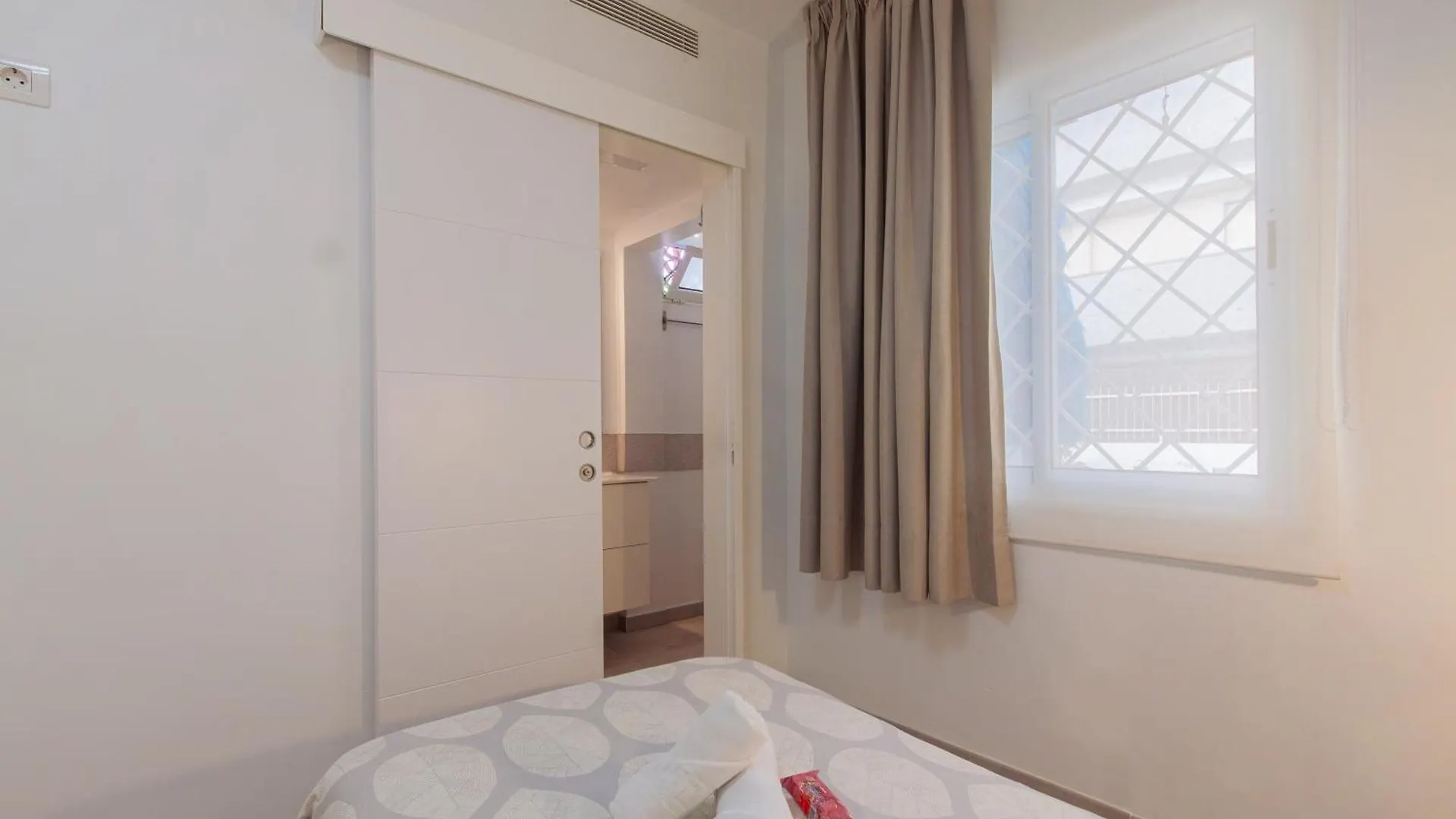 Apartment Apartamento Con Terraza Y Piscina En Playa Del Ing Playa del Ingles  Spain